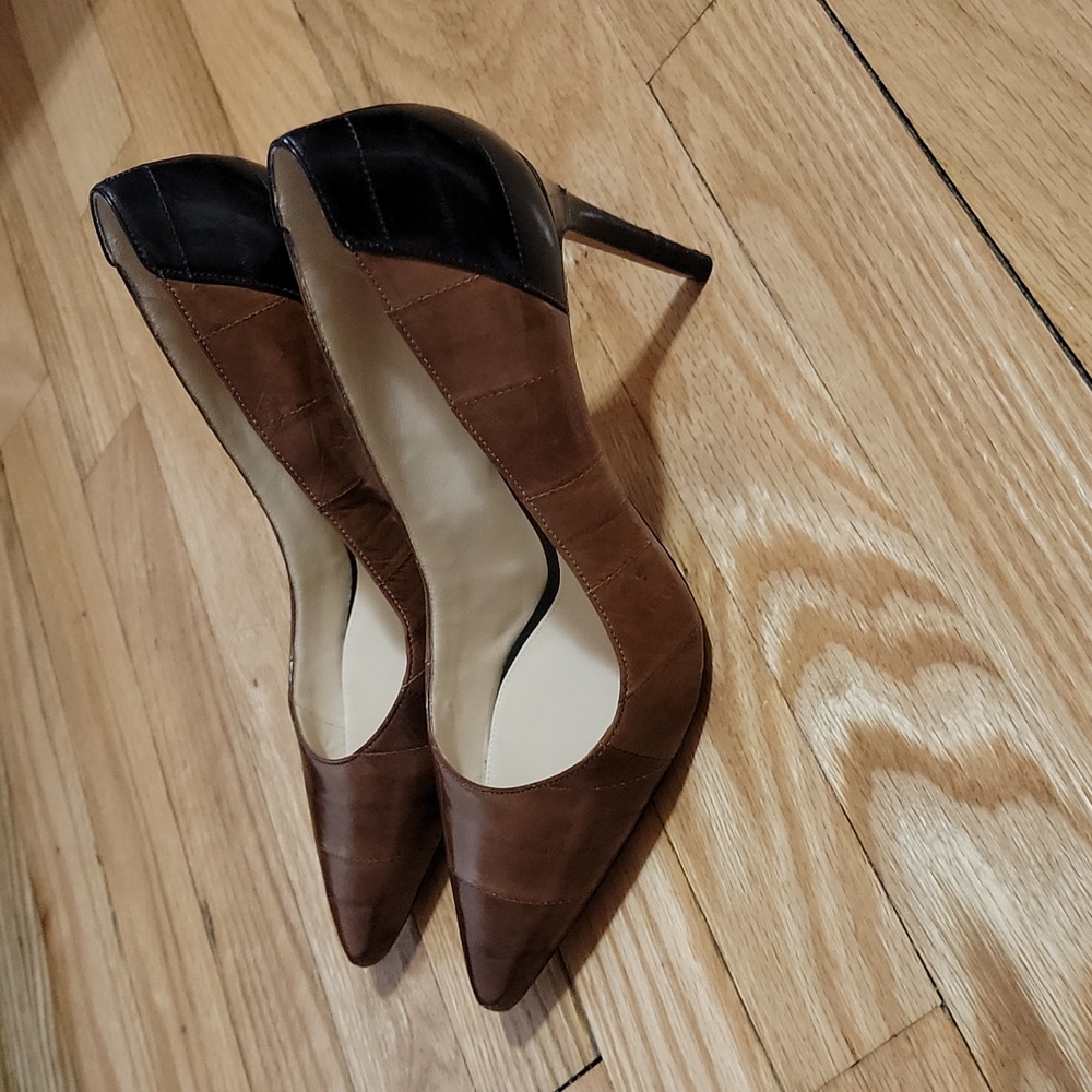 Alexandre birman black tan embossed leather heels 37